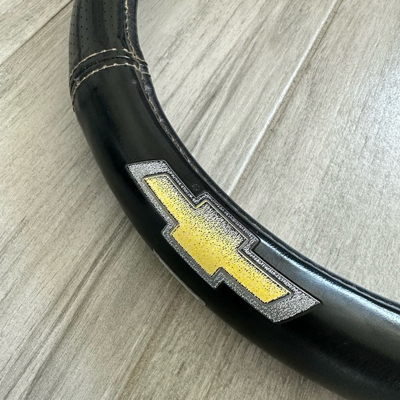 Chevrolet Premium Speed Grip SUV Truck VAN Steering Wheel Cover - Picture 2 of 8